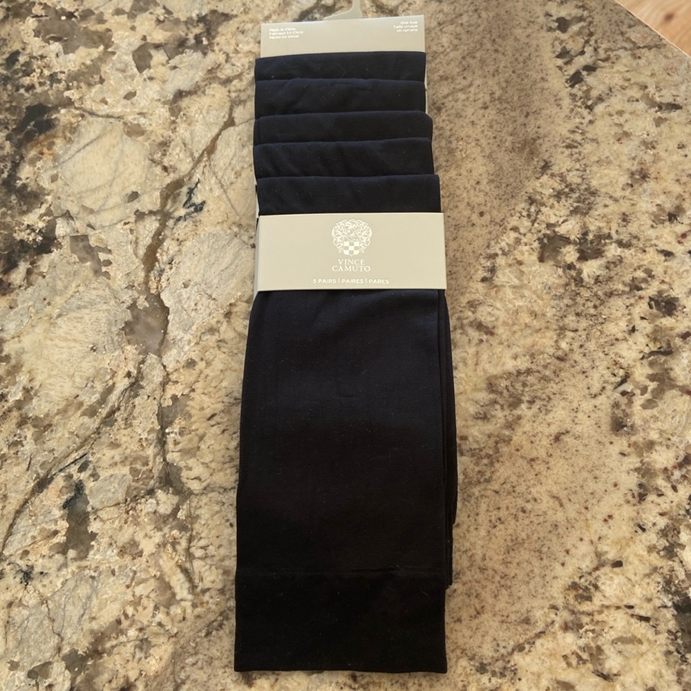 NWT VINCE CAMUTO 5 PAIRS SOCKS